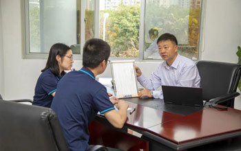 集工微故事丨洪昱斌：潛心鉆研二十四載，匠心鑄就“膜”之路